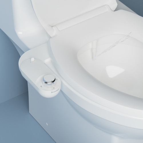 Brondell SimpleSpa Eco
Essential Bidet Attachment installed against a blue background